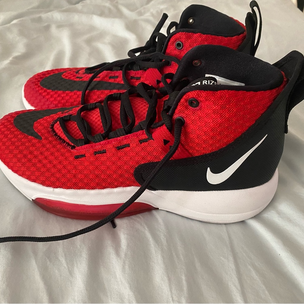 Nike ZM Rize Red & Black High Top Sneakers, Size 8.5